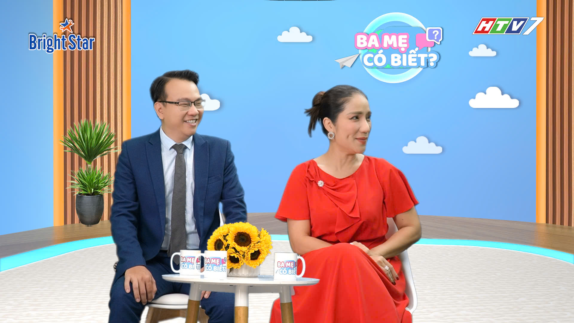 Ba mẹ có biết: Làm gì khi con yêu sớm?